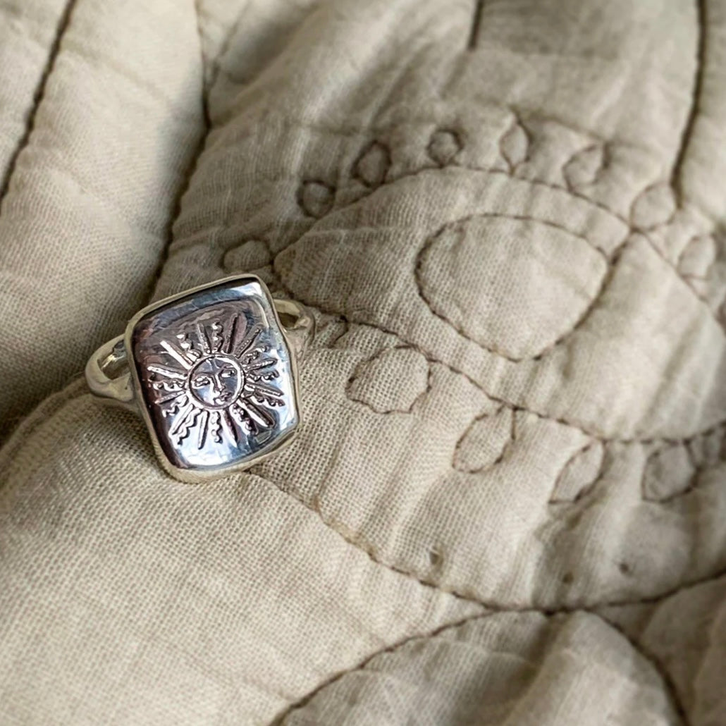 Sun Tarot Ring