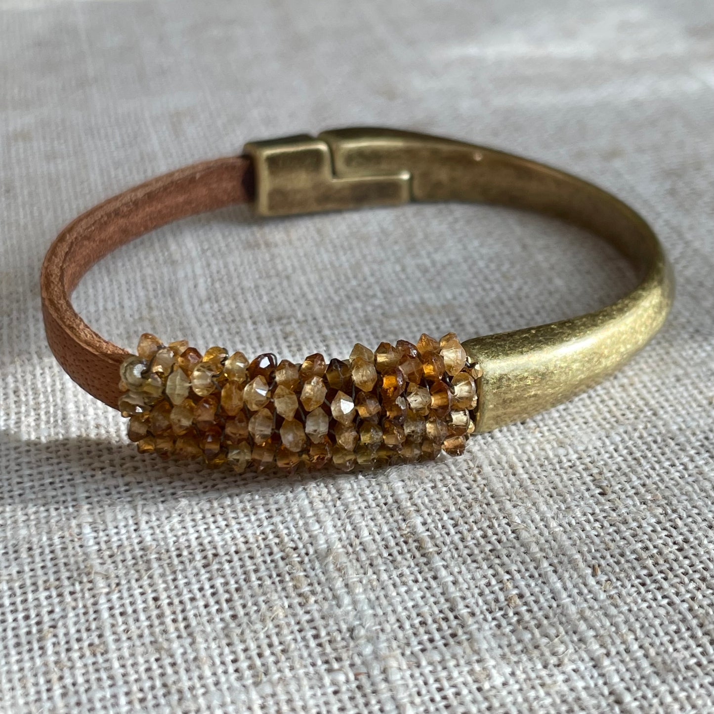 Citrine and leather Bracelet