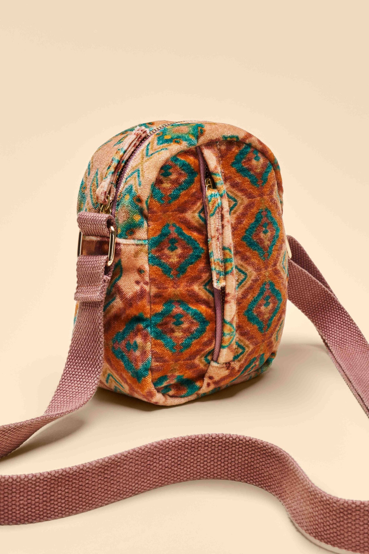 Velvet 'Out & About' Bag - Warm Cream Ikat