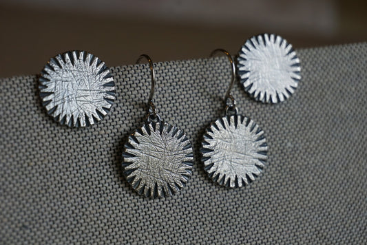 Large Circle Ridge Dangle Earrings