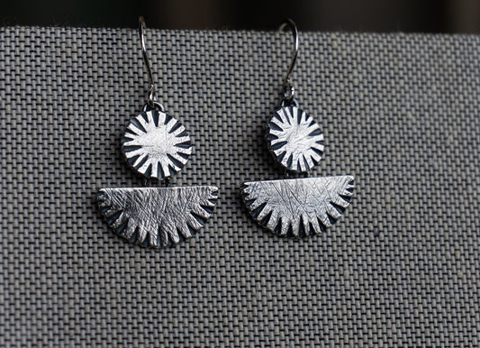 Circle Half Moon Ridge Dangle Earrings