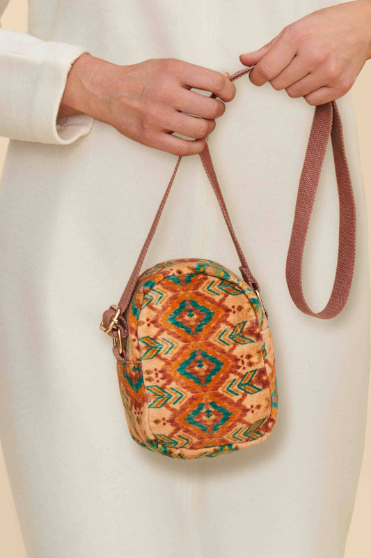 Velvet 'Out & About' Bag - Warm Cream Ikat