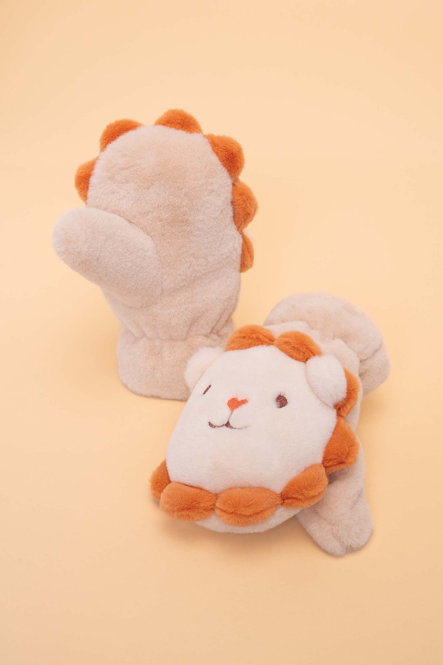 Kids Cute Lion Fluffy Mittens - Cream