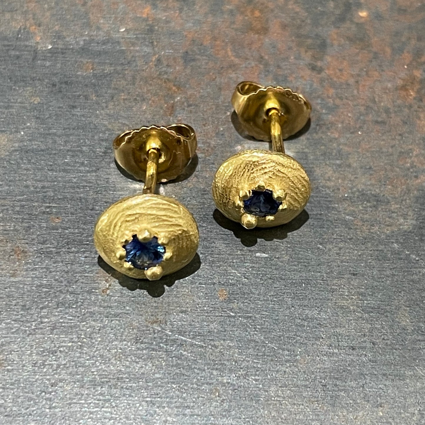 18K Studs with Blue Sapphire